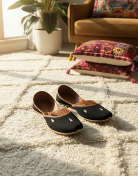 Silk-Zari khussas (black)