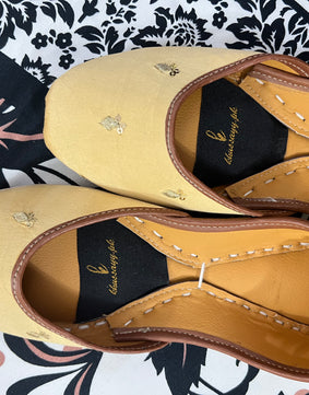 Silk zari beige ( Limited Stock Up to 47% 🤩 )